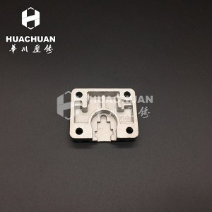 Aluminum alloy parts die-casting compressor cylinder head 3